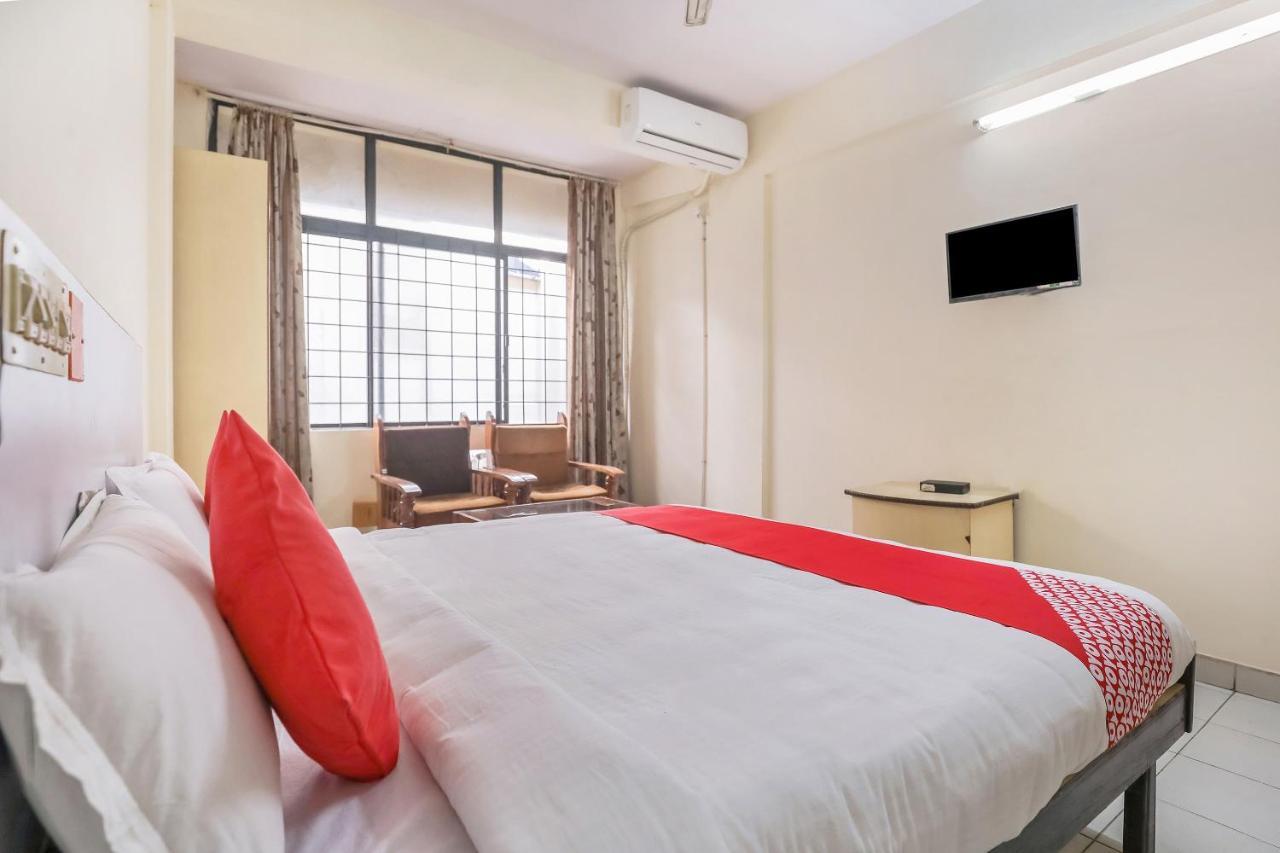 Oyo Hotel Hindustan Deluxe Mangalore Exterior photo