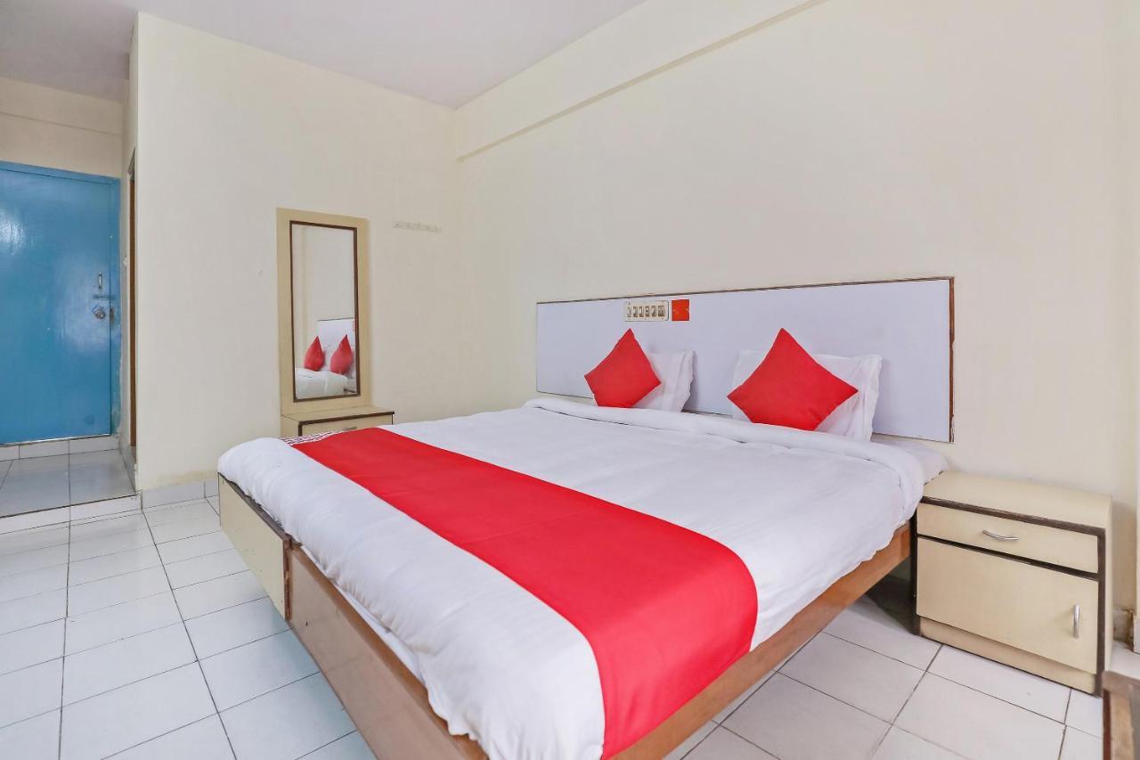 Oyo Hotel Hindustan Deluxe Mangalore Exterior photo